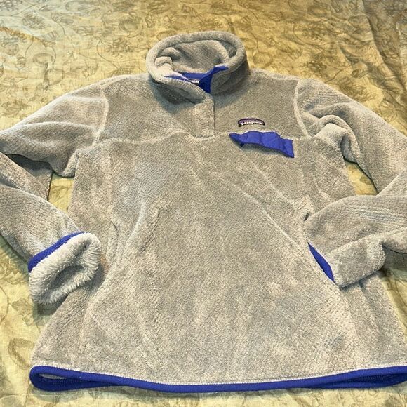 Patagonia Tops - Patagonia pullover Polartec Medium Gray/ Blue Re-Tooled Quarter Snap